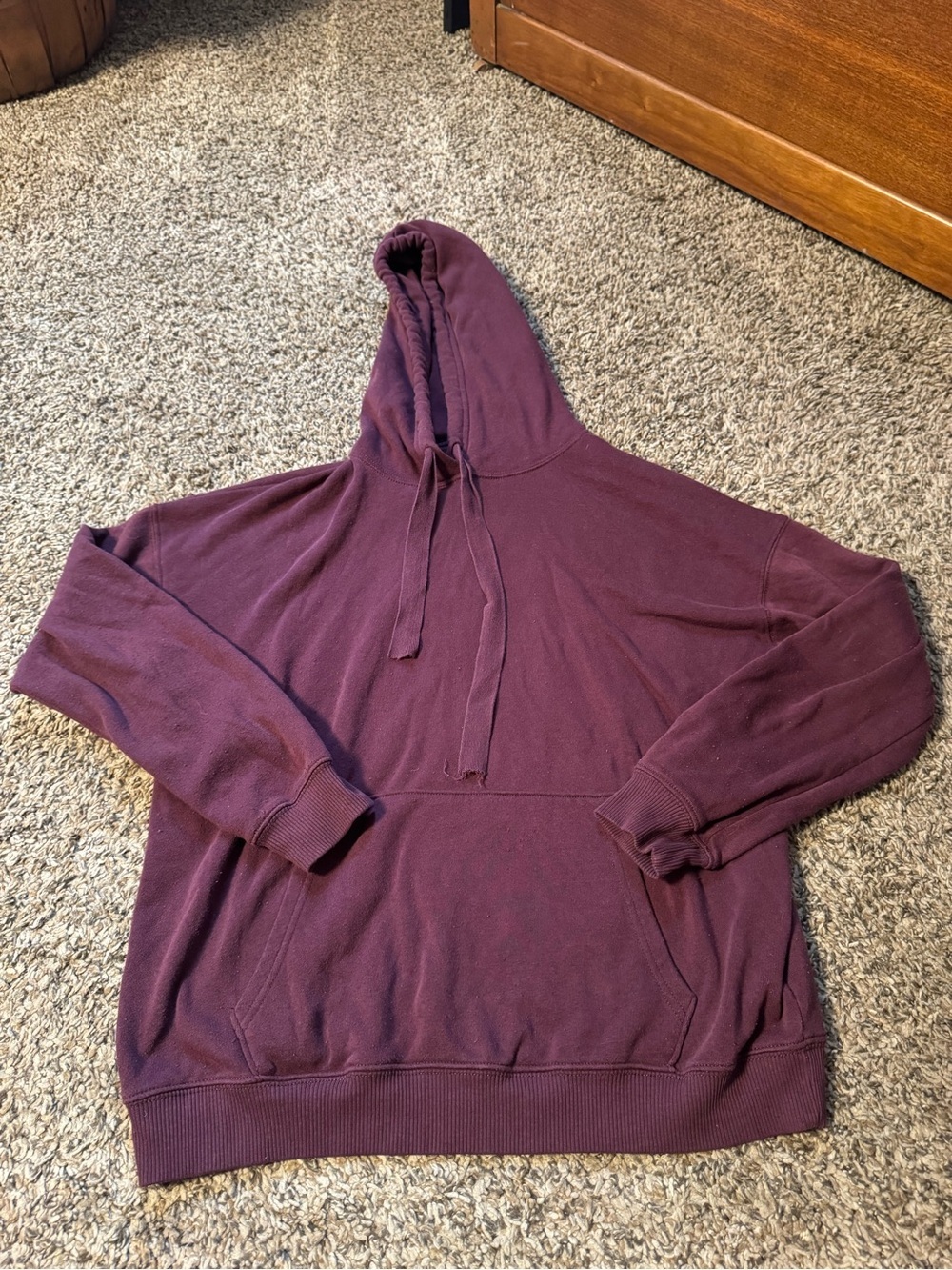 American Eagle Outfitters burgundy Hooded Pullover Sweatshirt